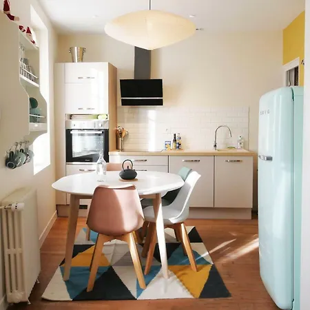 La Famiglia Apartment