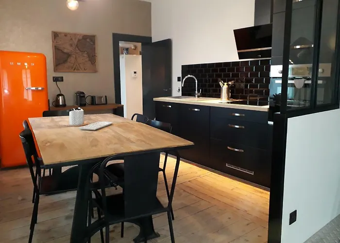 La Famiglia Étretat